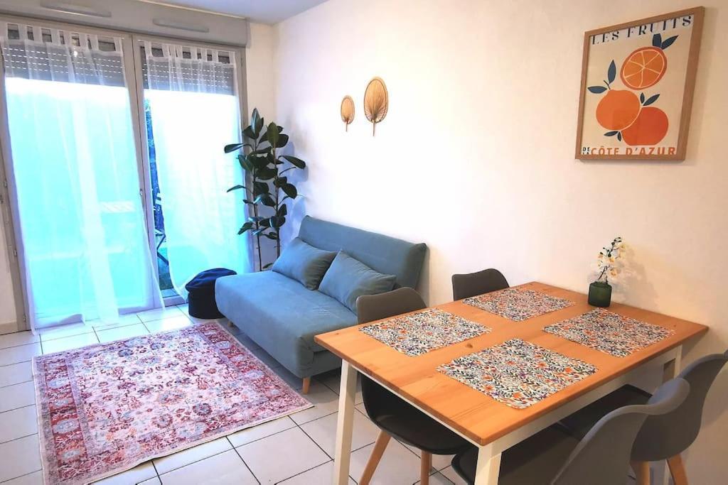 Grand Studio Lumineux Et Sa Terrasse Au Calme Tolosa Esterno foto